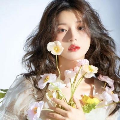 重生团宠大小姐每天在线打脸